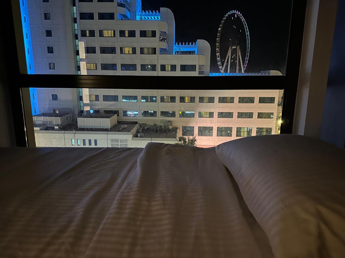 Moonlight Hostel Jbr - 2Min Walk To Jbr Beach - Gym - 2Min Metro Station - Poll Dubái Exterior foto